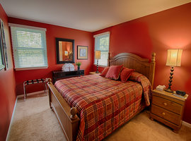 one of many rooms in the Maple Lodge - lodging options for groups at Byrncliff Golf Resort & Banquets