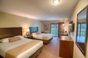 Hotel room Deluxe at Byrncliff Golf Resort & Banquets